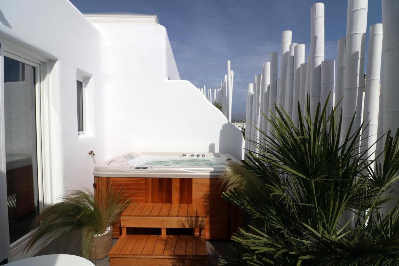 Narcissus Luxury Suites Naxos City Extérieur photo